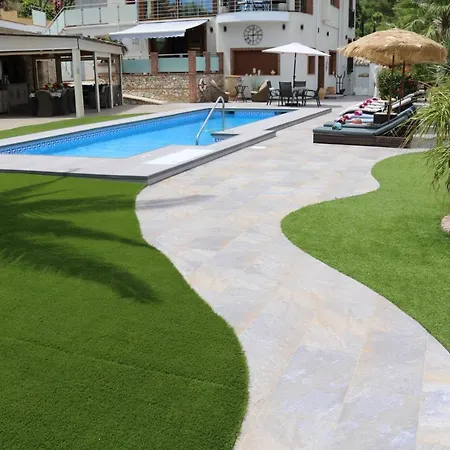 Exceptional Costa Del Sol El Espuela For 10 Heated Pool Amazing Views & Quality Willa *