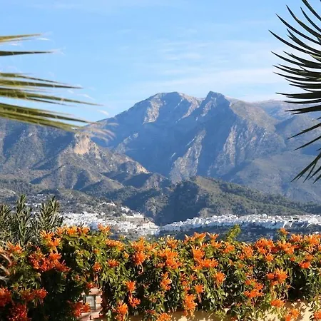 Exceptional Costa Del Sol El Espuela For 8 Heated Pool Amazing Views & Quality *