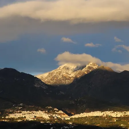 Exceptional Costa Del Sol El Espuela For 8 Heated Pool Amazing Views & Quality Villa Torrox