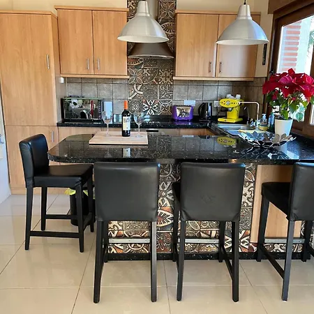 Exceptional Costa Del Sol El Espuela For 10 Heated Pool Amazing Views & Quality Willa *